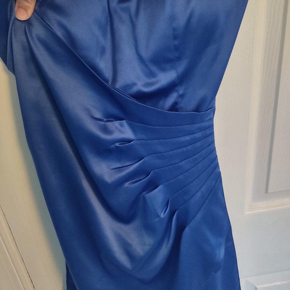 Strapless electric blue minidress